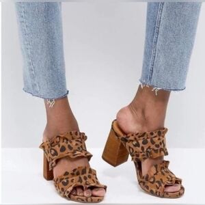 Free People Rosie Ruffle Leopard Print Leather Stacked Heels Size 39 NWOB